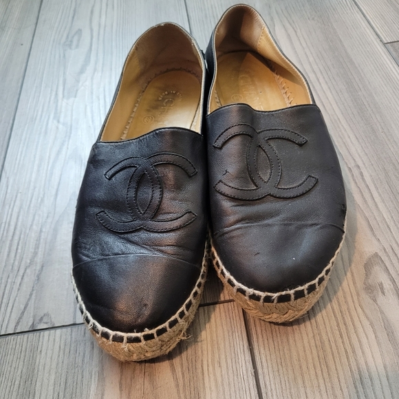Chanel CC Cap Toe Black Leather Shoe Espadrilles EU 37 Slip On *fair Condition - Picture 1 of 15